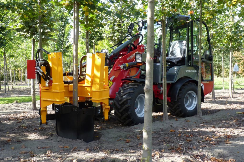 KLR-700 montiert an Weidemann 1380