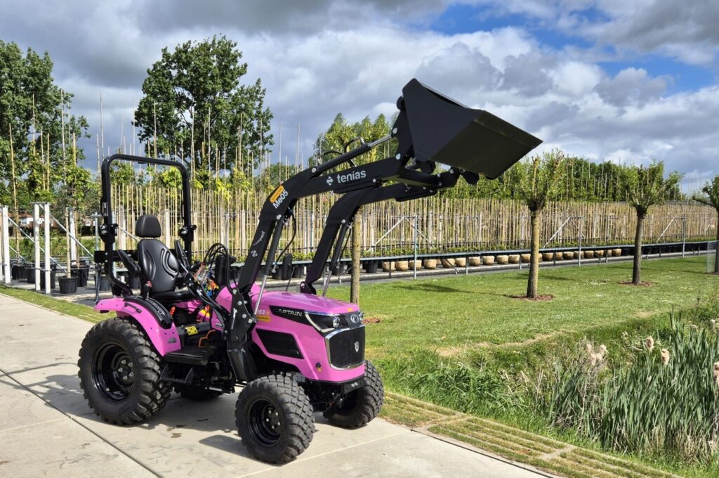 Captain 263 H in Rosa Farbe mit Frontlader