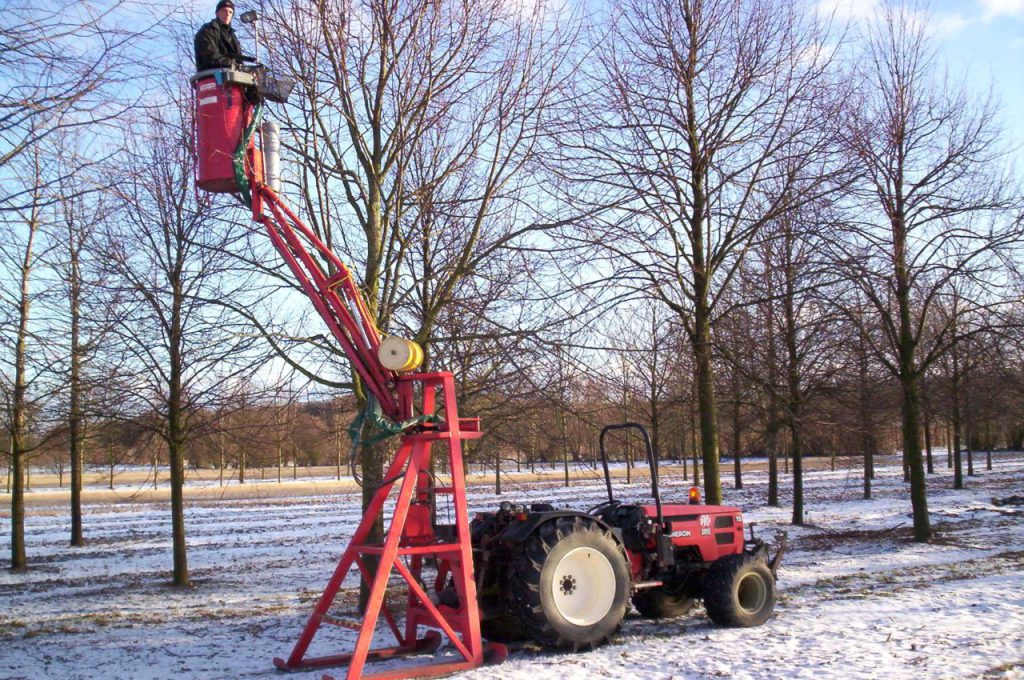 Fama Anbauschneidebühne