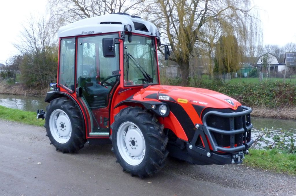 Antonio Carraro SR 7600 mit Kabine