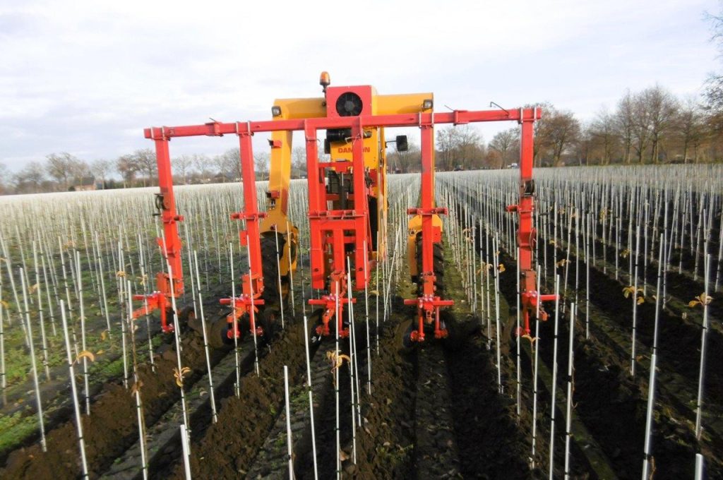 Zudecker des Pflanzgrabens