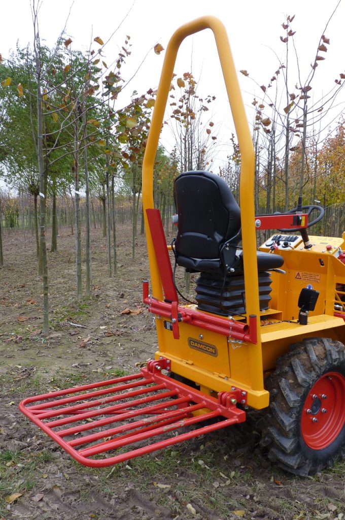 Baumgestell und Bäumestützen