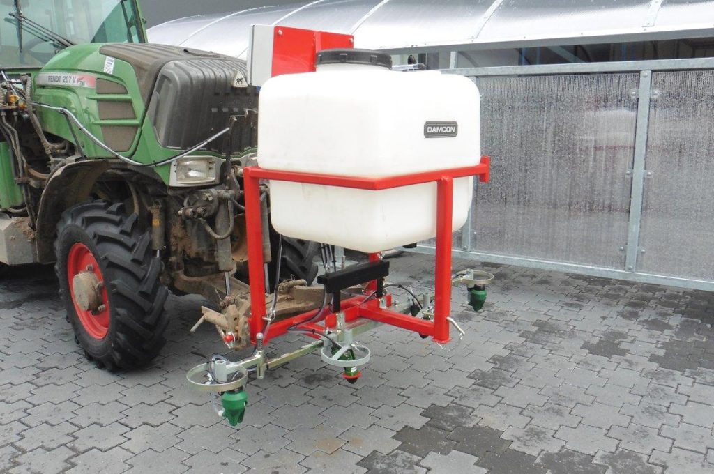 4 LVS Streuköpfe wovon links und rechts V-Streuköpfe