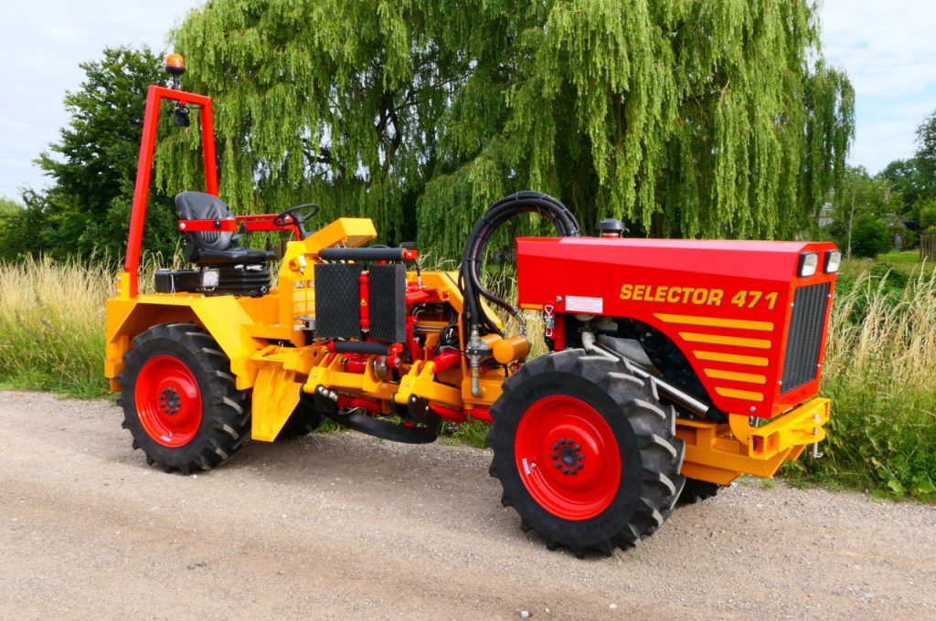 Selector-471 Baumrodemaschine