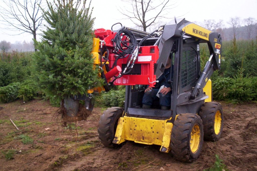 KLR-300M ST an New Holland LS 160